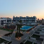 Way2sun Penthouses - Free E-bikes & Jacuzzi & Solarium & Ps5 דירה *