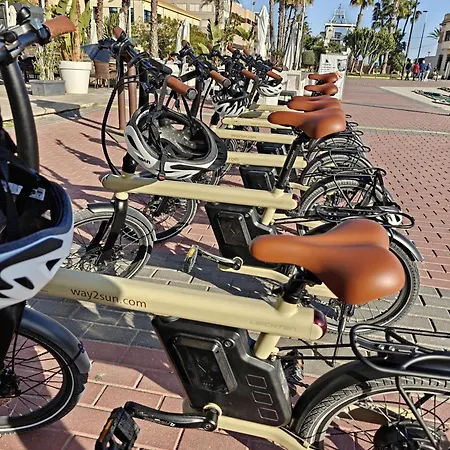 アパート Way2sun Penthouses - Free E-bikes & Jacuzzi & Solarium & Ps5